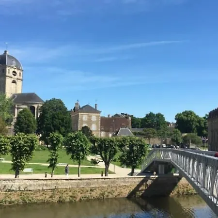 Apartment T1 Refait A Neuf